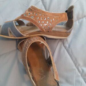 All leather sandals made in Italy